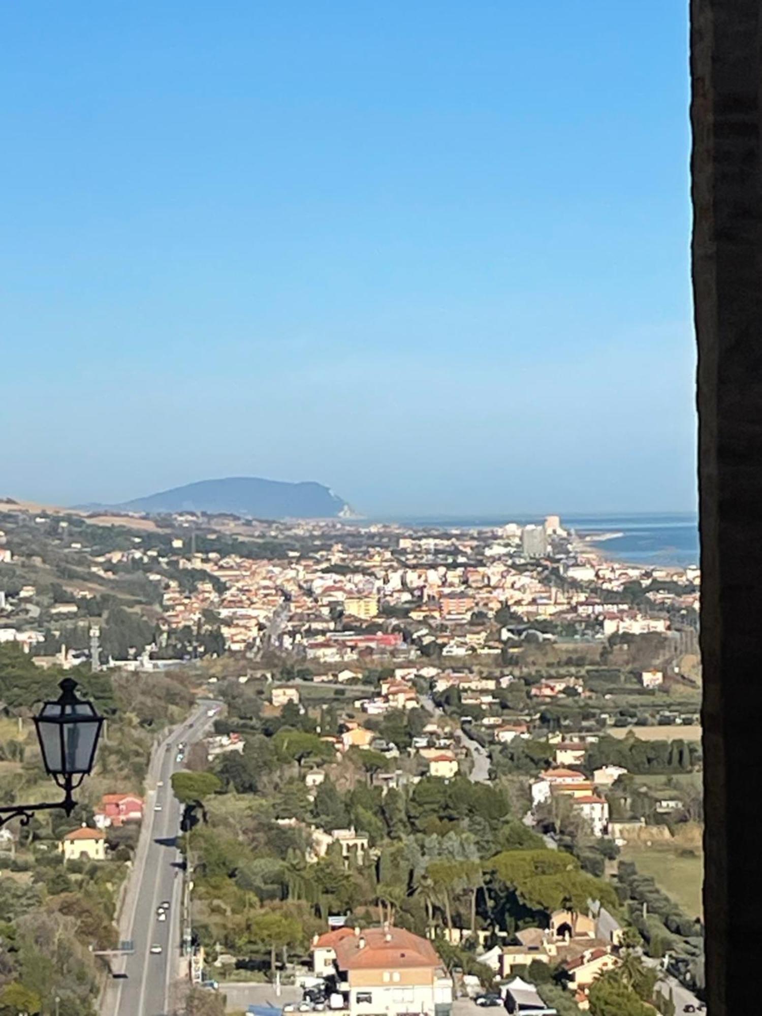 Hotel Palazzo Capparucci - Dimora Storica Fermo Exteriér fotografie